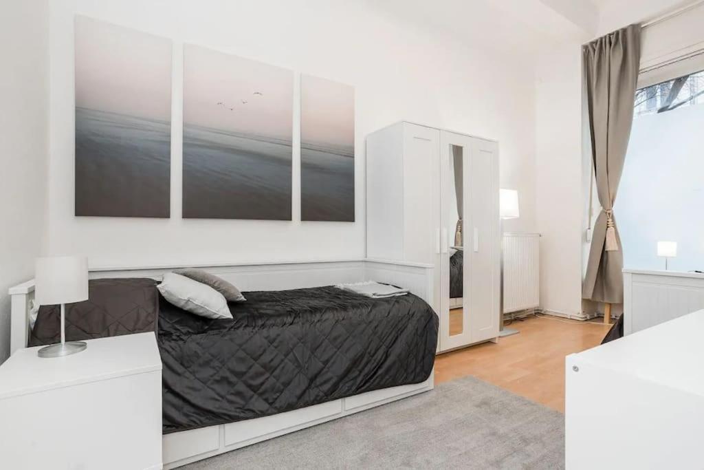 Newly Furnished Apartment For Up To 6 People 베를린 외부 사진